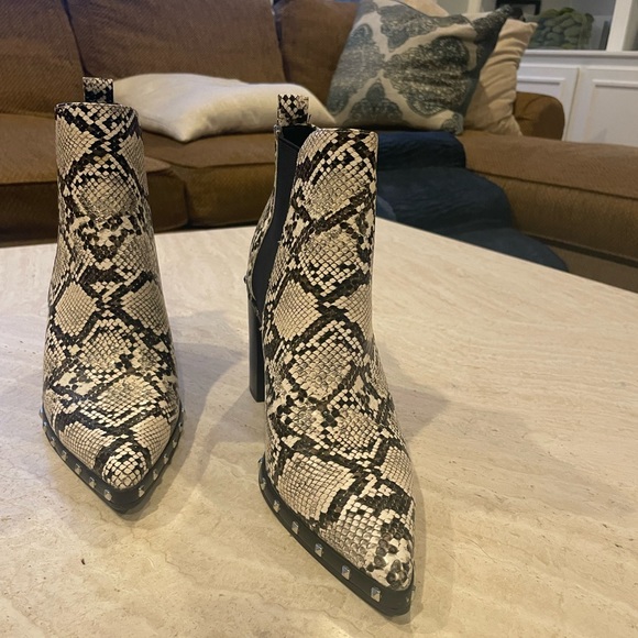 Charles by Charles David western style boots with studs - Picture 8 of 8